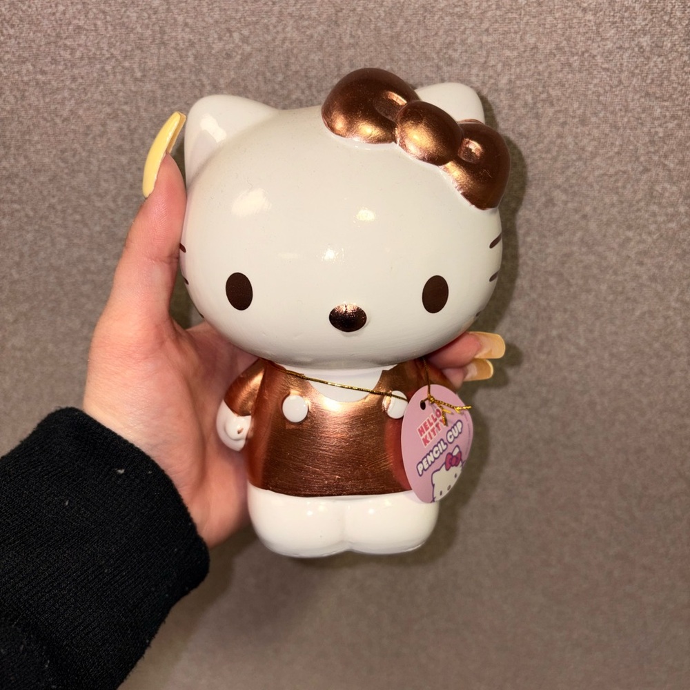 Hello Kitty Ceramic Pencil Cup- White with Rose Gold Bow & Dress